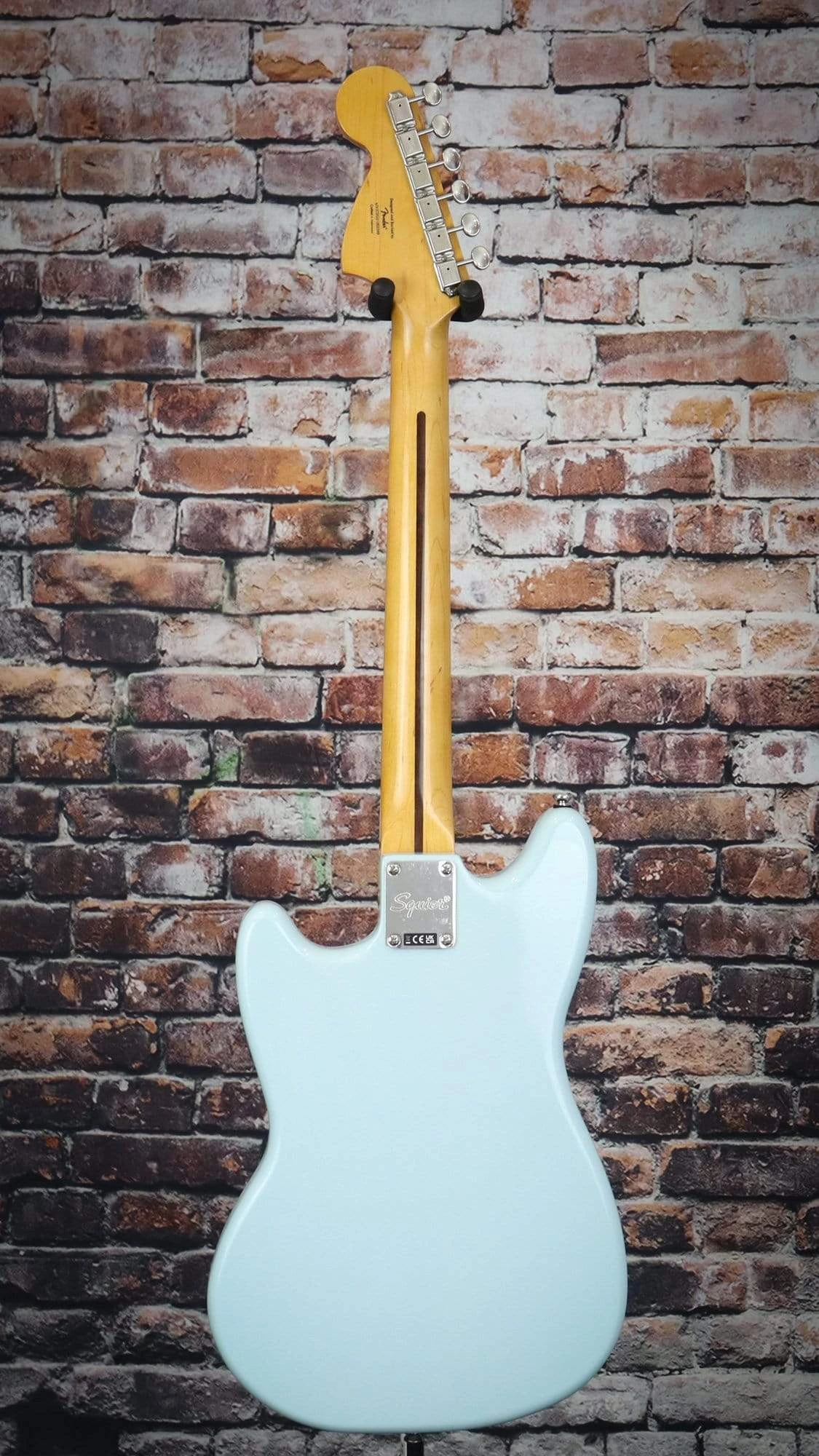 Squier Classic Vibe '60s Mustang | Sonic Blue 7 Squier Classic Vibe '60s Mustang | Sonic Blue