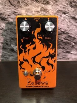 Effects Earthquaker Devies Bellows Fuzz Driver Pedal