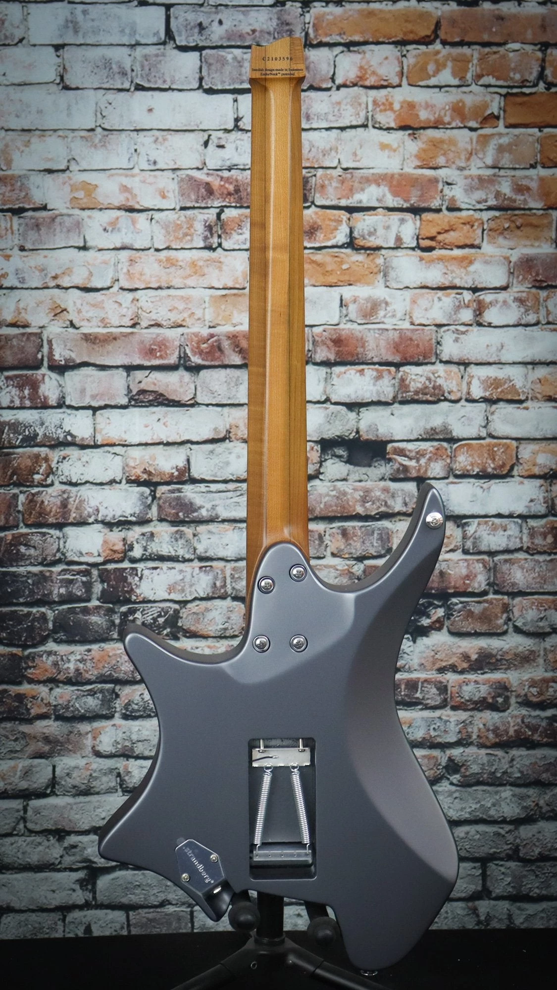 Strandberg Boden Classic 6 Trem Graphite Guitar 6 Strandberg Boden Classic 6 Trem Graphite Guitar