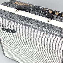 Supro 1610RT Comet All-Tube Combo Amplifier Guitar Amplifiers