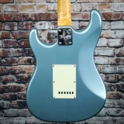 Tagima TG-530 Electric Guitar | Lake Placid Blue