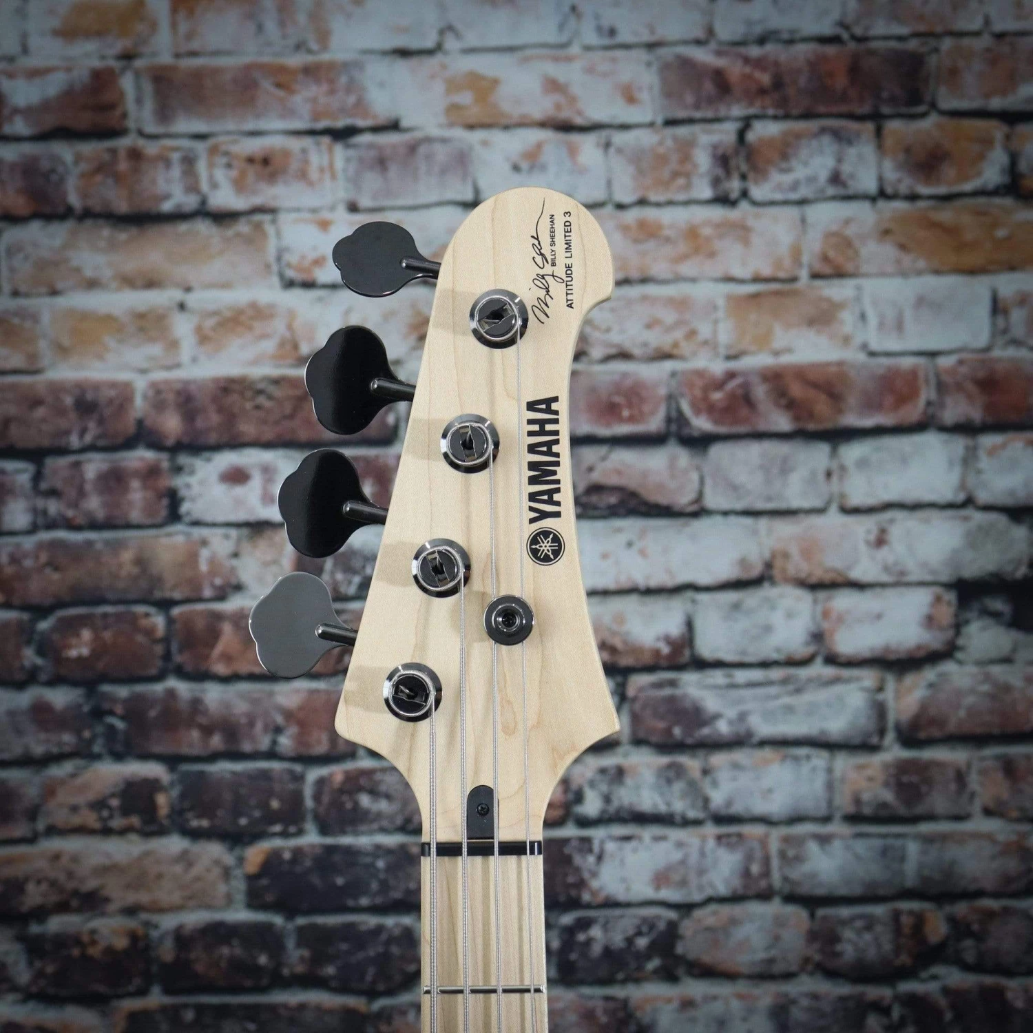 Guitar Yamaha Billy Sheehan Attitude Limited 3 | Sonic Blue 8 Guitar Yamaha Billy Sheehan Attitude Limited 3 | Sonic Blue