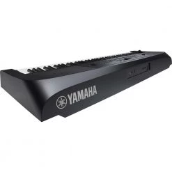 Digital Piano Yamaha DGX-670 Portable Grand Piano