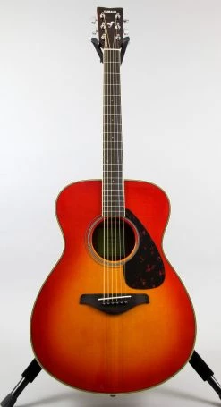 Yamaha FS820 Acoustic Guitar | Autumn Burst