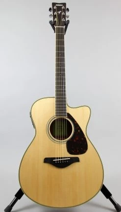 Yamaha FSX820C Acoustic-Electric Guitar