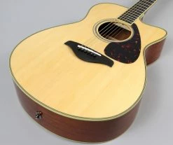 Yamaha FSX820C Acoustic-Electric Guitar