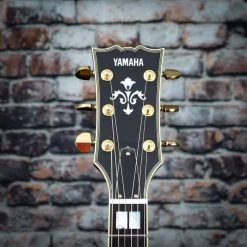 Yamaha SA220 Semi-Hollowbody Guitar | Violin Sunburst