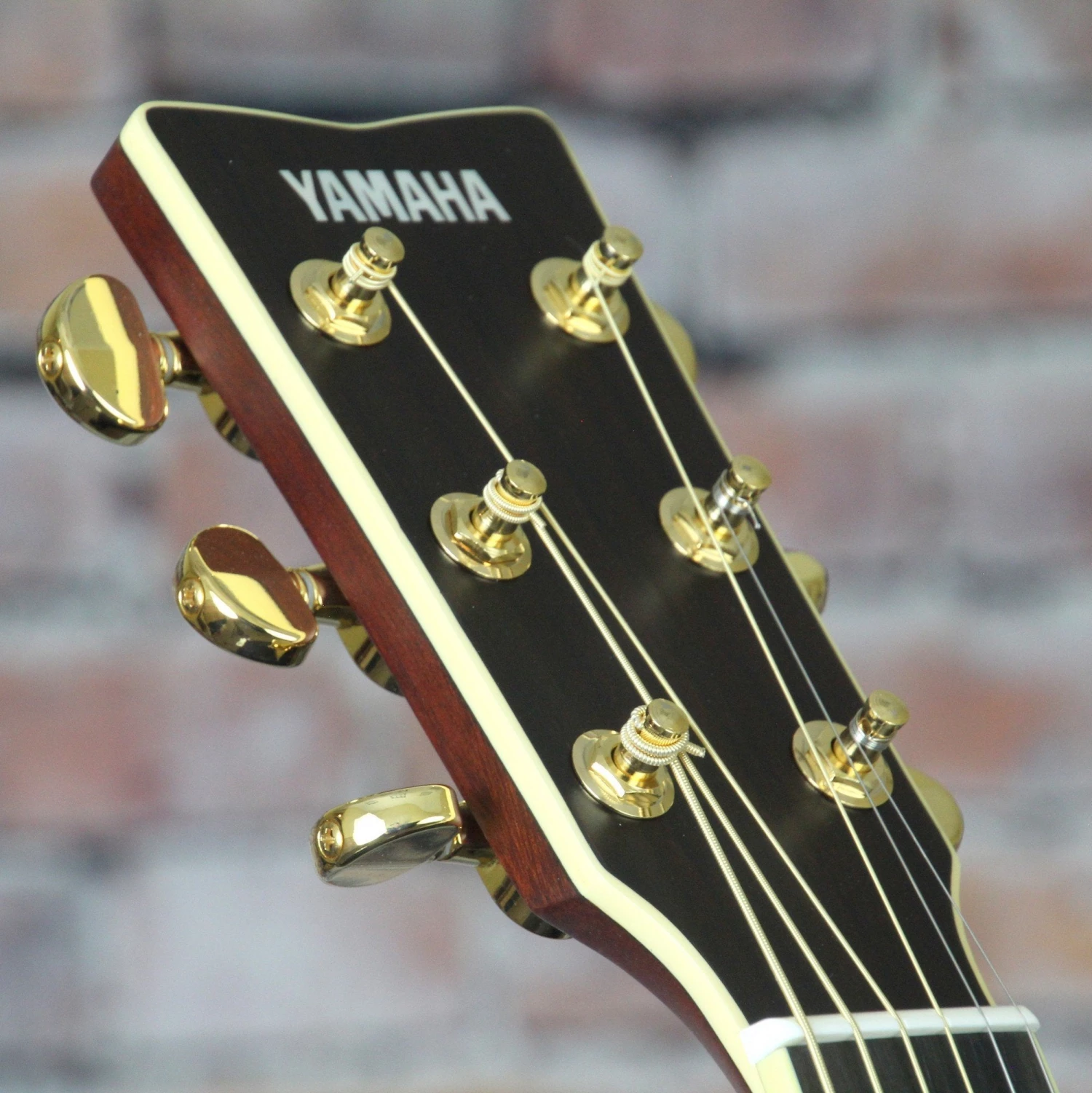 Yamaha TransAcoustic LL-TA Acoustic-Electric Guitar | Vintage Natural 6 Yamaha TransAcoustic LL-TA Acoustic-Electric Guitar | Vintage Natural